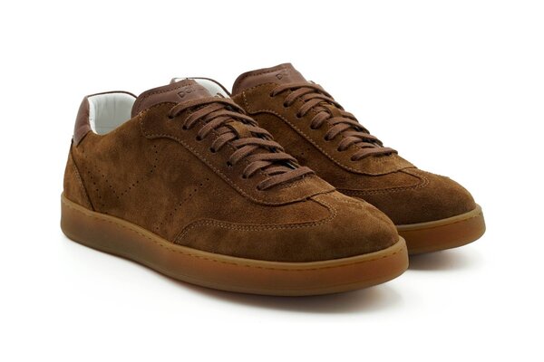 Brązowe zamszowe sneakersy męskie Domeno C0112BR1352_BR – jak impregnować buty z zamszu