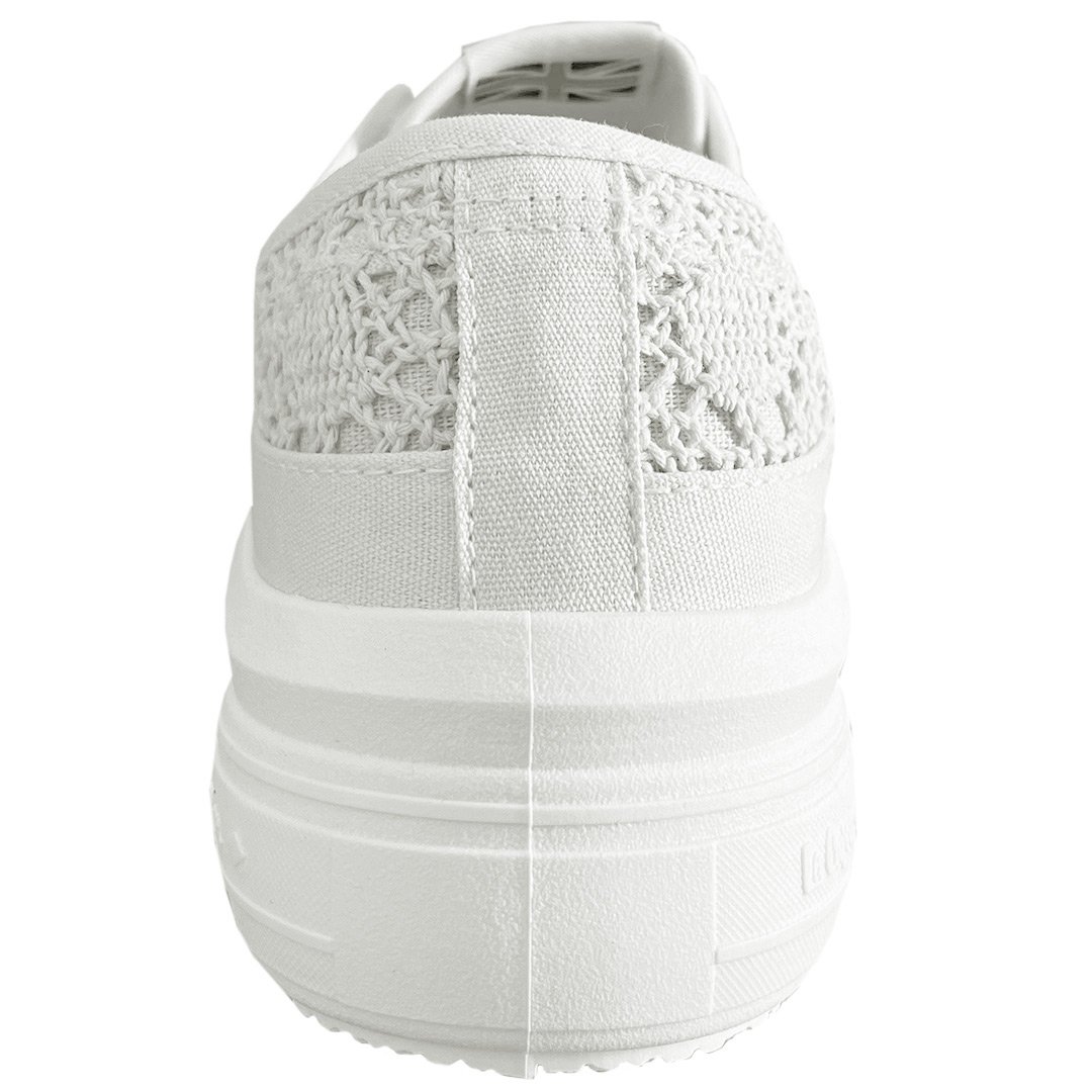 حذاء رياضي بأربطة بيضاء من لي كوبر بنعل مكتنز