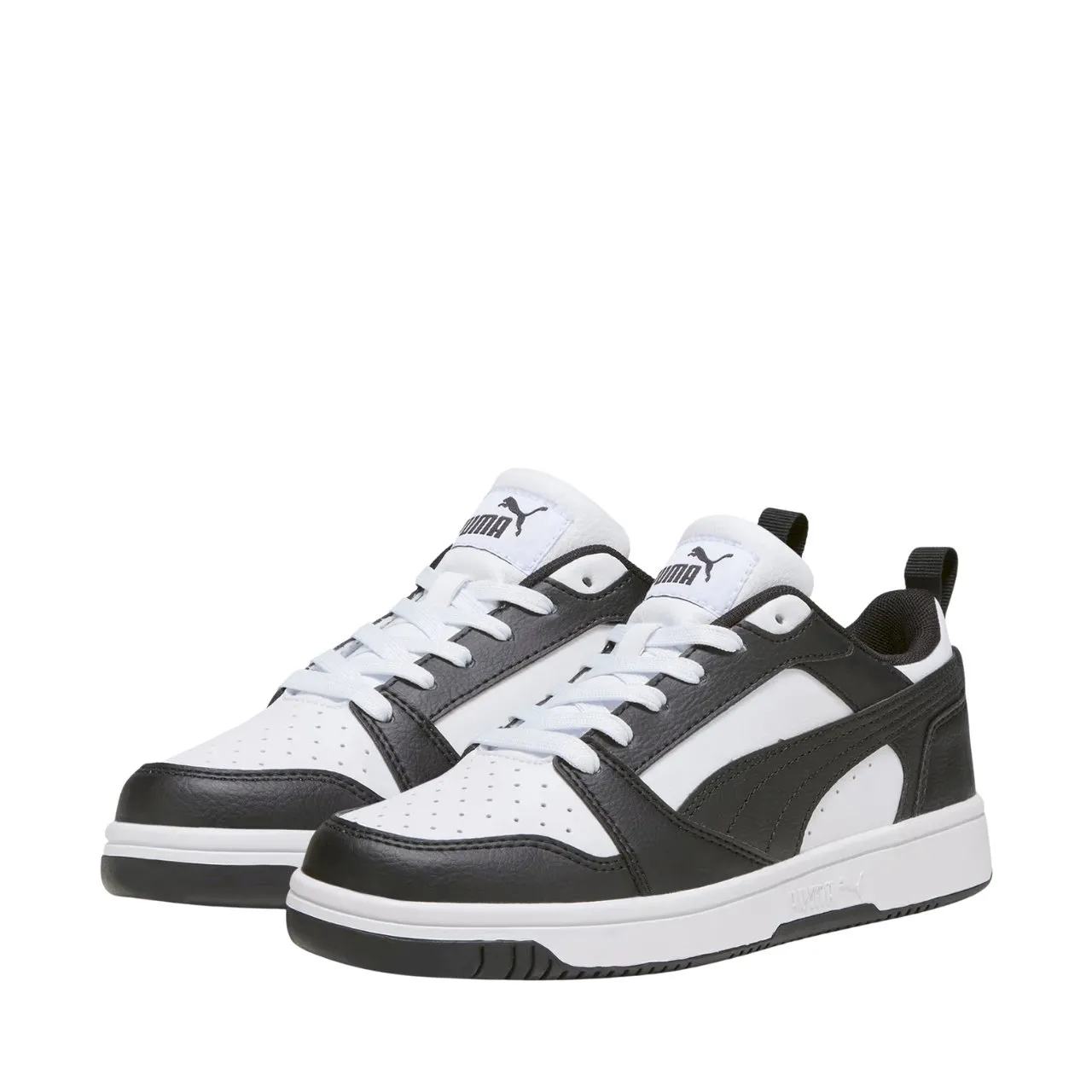Zapatillas Puma para niños en blanco y negro