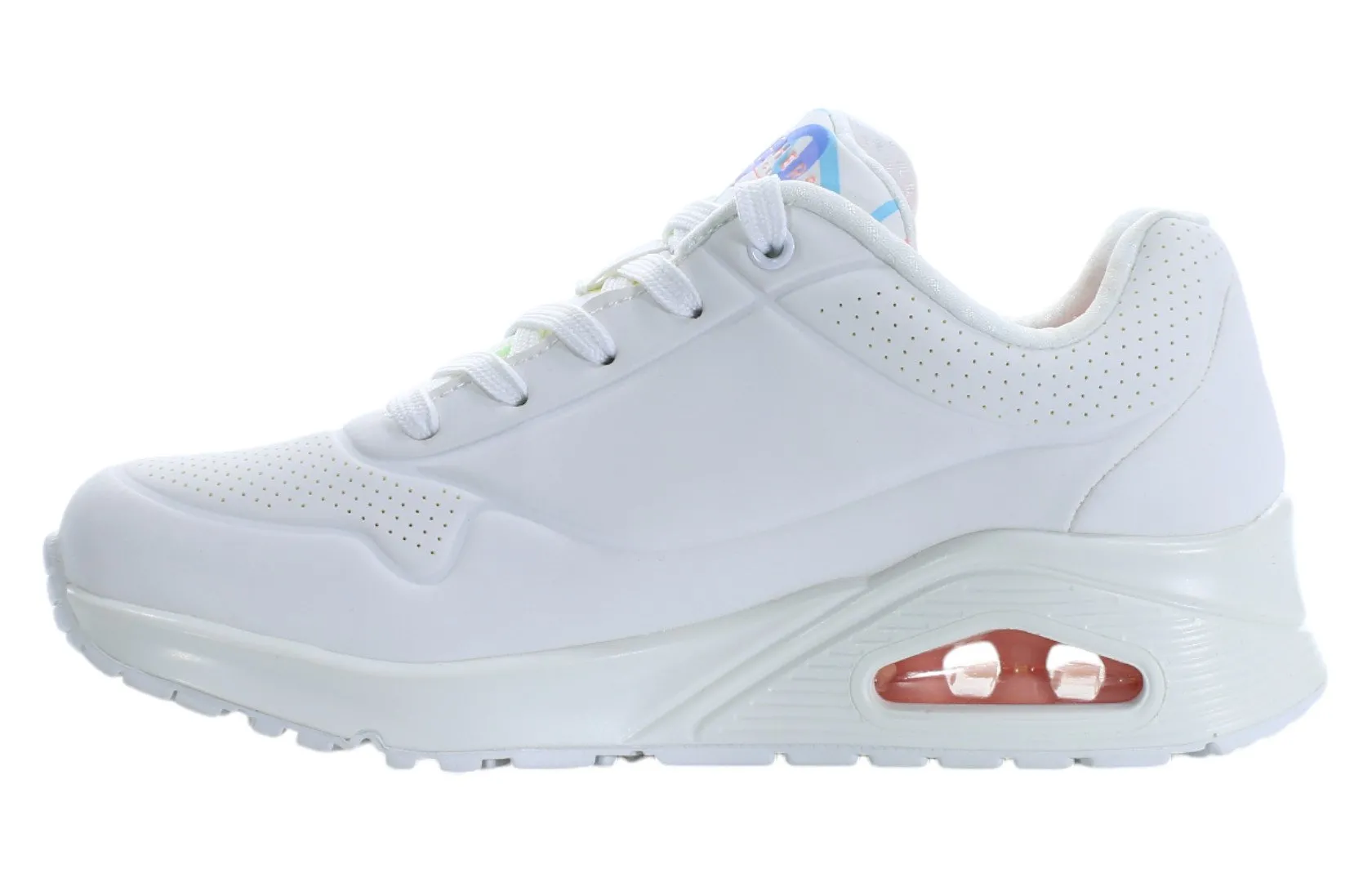 Zapatillas blancas de Skechers con corazones rosas, azules y verdes