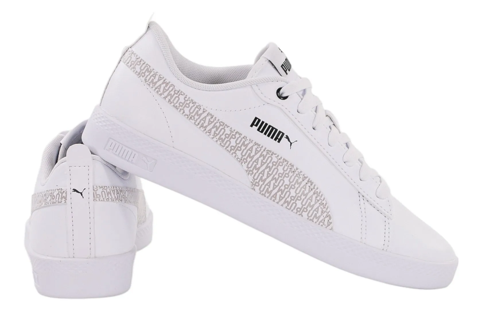 Бели дамски обувки Puma Smash
