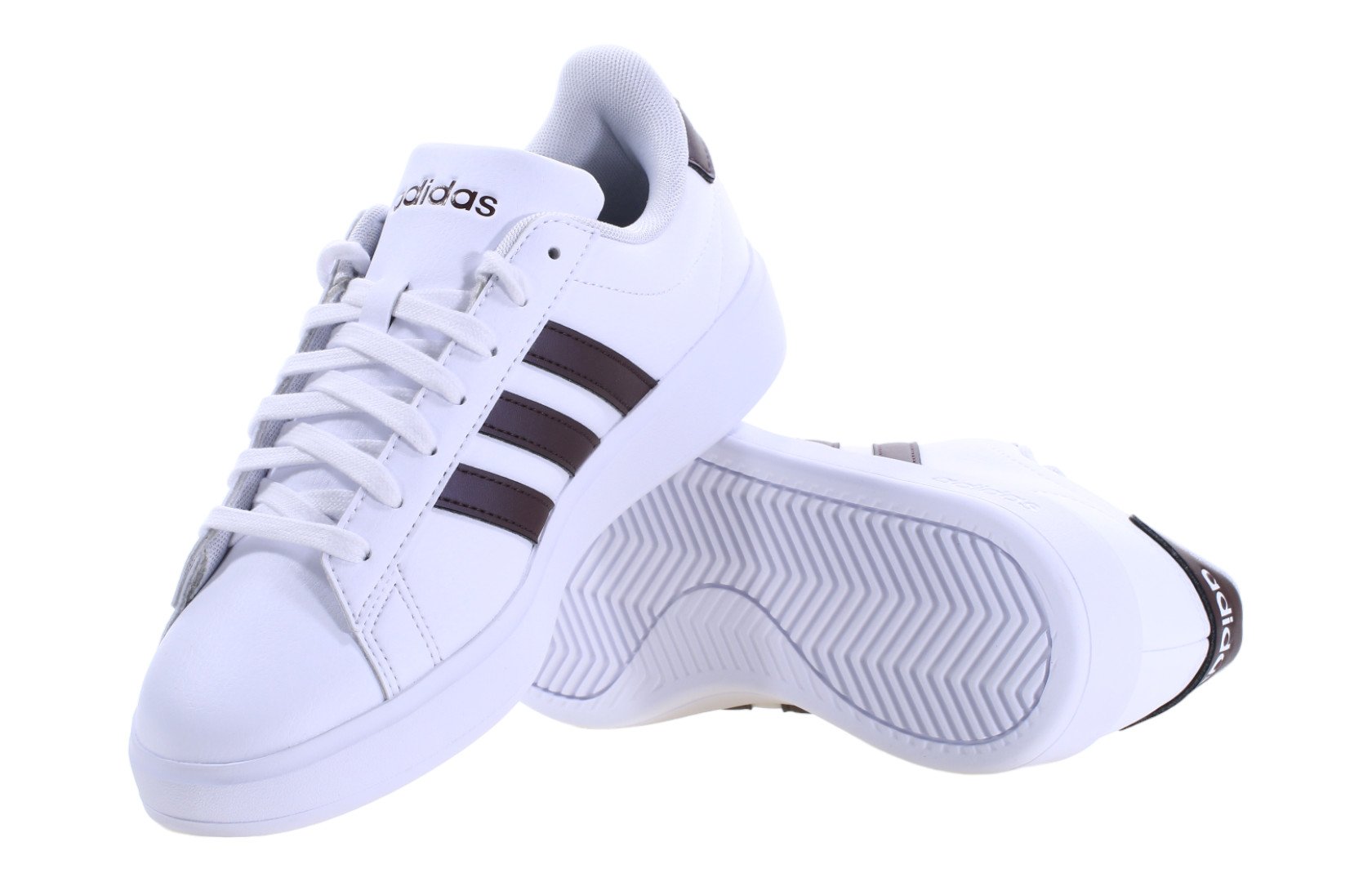 жіночі кросівки Adidas у тенісному стилі