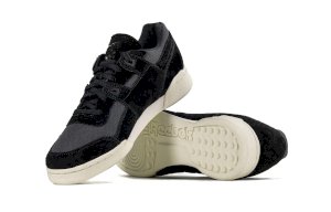 Ανδρικά παπούτσια από σουέτ Reebok WORKOUT PLUS NT BS9705