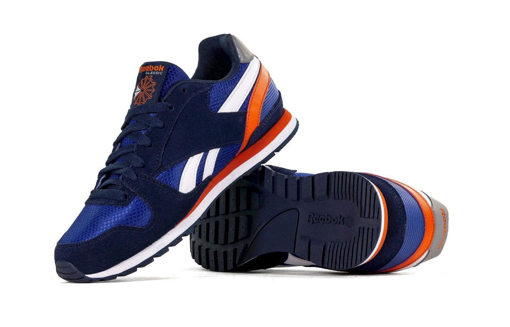 Шкіряні молодіжні кросівки Reebok GL 3000 V69795