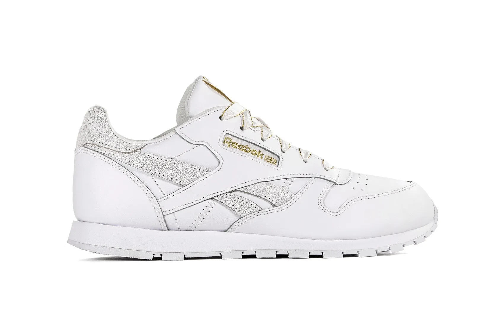 Молодежные кожаные кроссовки Reebok CLASSIC LEATHER DV9631