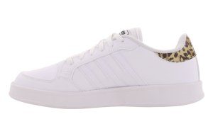 Białe sneakersy damskie w panterke Adidas BREAKNET