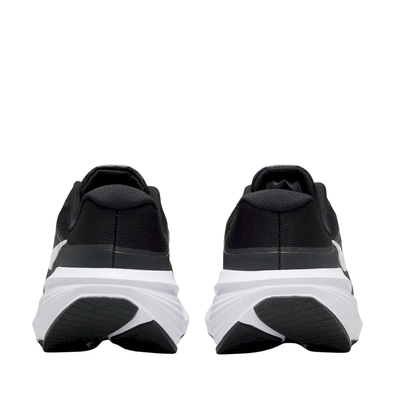 حذاء تدريب أسود للنساء من Nike Downshifter 14