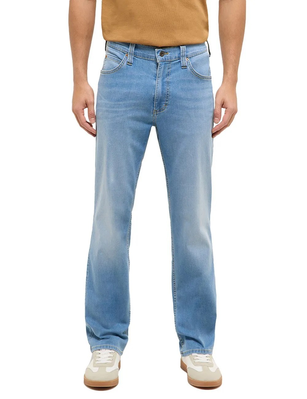 Mustang Tramper men's light blue straight-leg jeans with a mid-rise waist