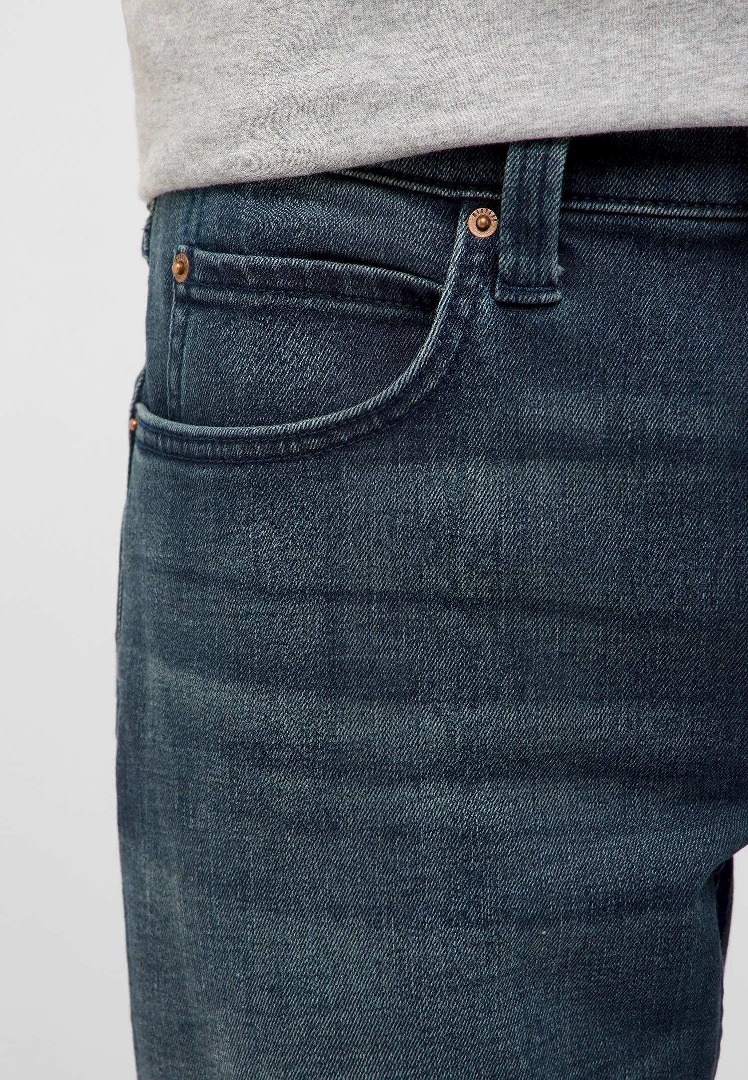 Mustang Tramper Straight-Fit Dark Blue Jeans