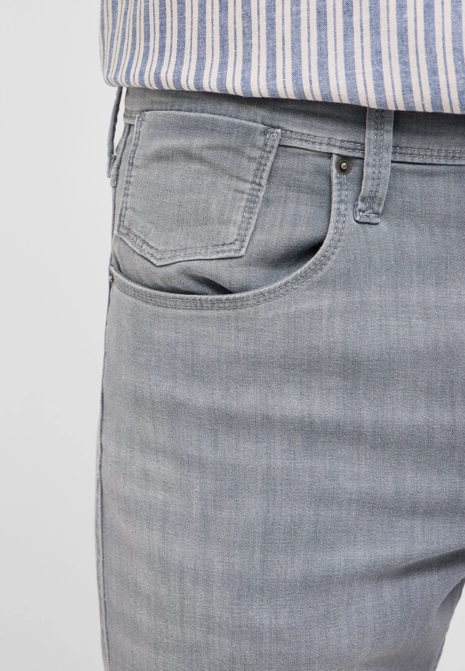 Mustang Tramper Gray Straight-Leg Jeans