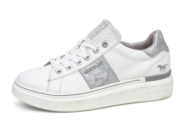 Women's Mustang 46C017 white lace-up trainers