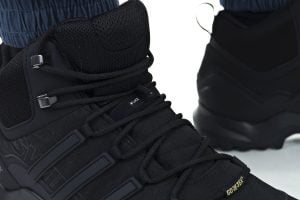 Meeste talvesaapad Adidas TERREX SWIFT R2 MID GTX CM7500