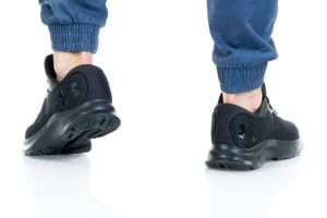 Under Armor CHARGED BANDIT 7 men&#039;s shoes 3024184-004