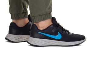 Pantofi pentru bărbați Nike REVOLUTION 6 NN DC3728-013 Negru