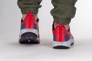 Under Armour CHARGED COMMIT TR 3 erkek ayakkabısı 3023703-602