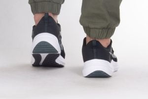 Nike DOWNSHIFTER 12 men's shoes DD9293-010