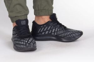 Under Armour CHARGED BREEZE 2 3026135-002 vīriešu apavi