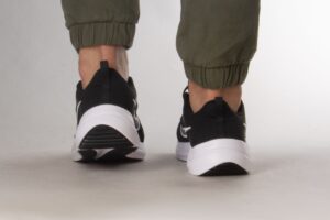 Чоловічі кросівки Nike DOWNSHIFTER 12 DD9293-001