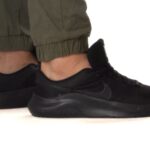 Erkek ayakkabısı Nike LEGEND ESSENTIAL 3 NN DM1120-007 Siyah