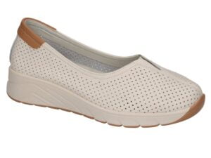 Chaussures pour femmes Artiker 54C1728 slip-on beige