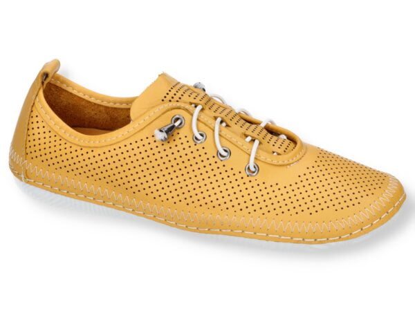 Chaussures pour femmes Artiker 54C0832 jaune slip-on